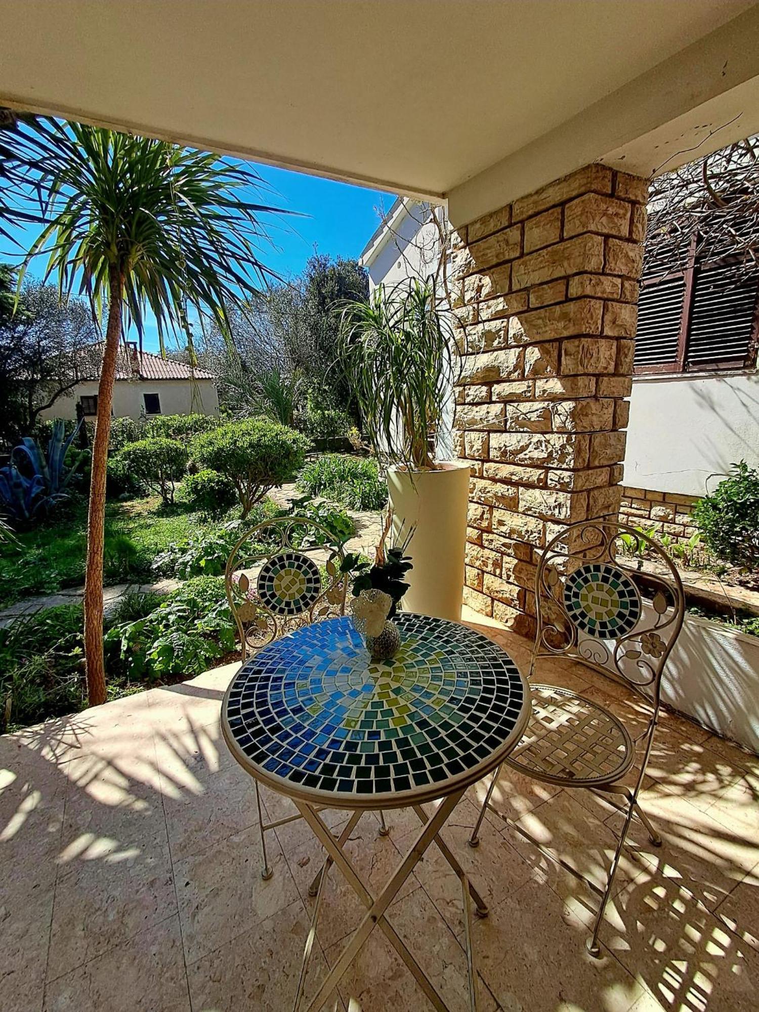 Apartmani Jessica Novalja Exterior foto